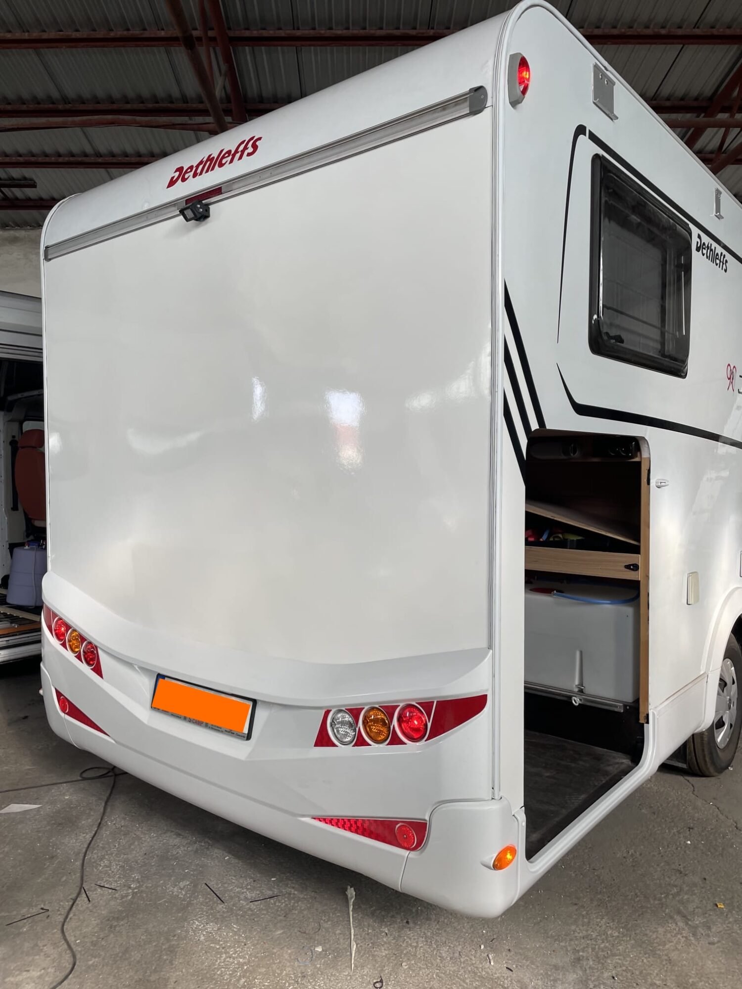 Naprawy poszycia kamperów